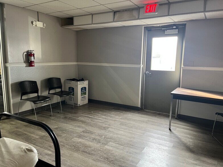 More Photos Of 9255 Brookpark Rd, Parma Auto Dealership For Sale