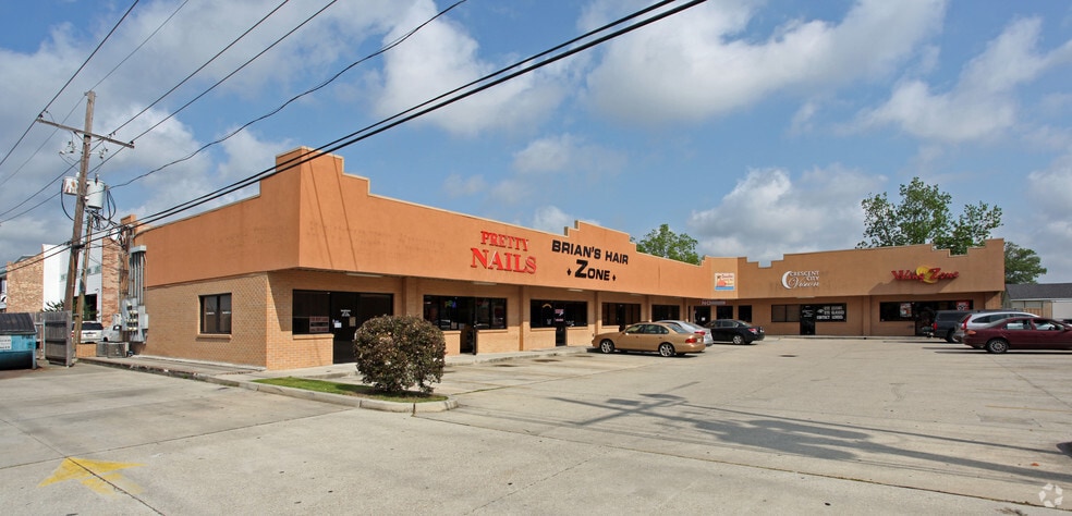 Primary Photo Of 5128 LaPalco Blvd, Marrero General Retail For Lease