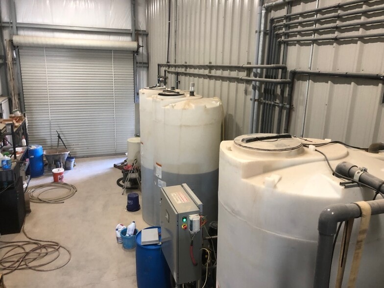 More Photos Of 301 NW County Rd, Hobbs Carwash For Sale