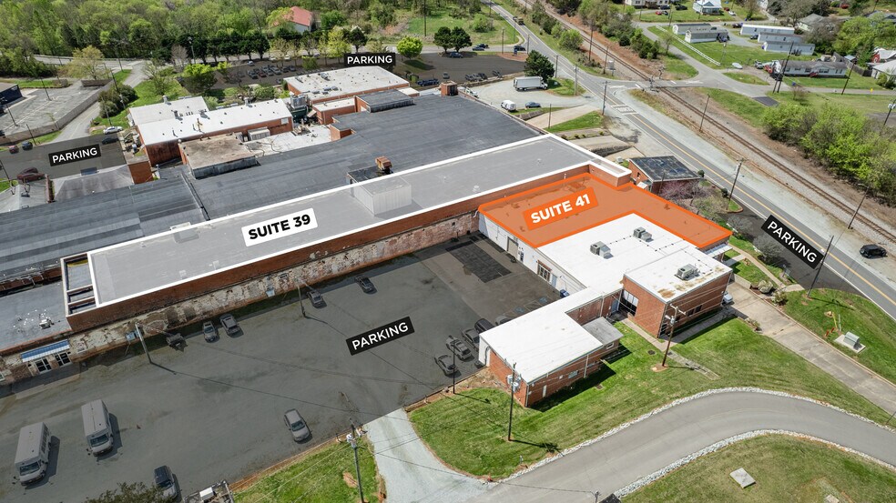 More Photos Of 437 Dimmocks Mill Rd, Hillsborough Light Manufacturing For Lease