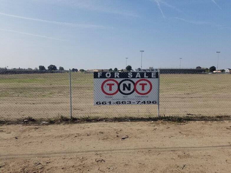 More Photos Of SWC Hosking & S Union Ave, Bakersfield Land For Sale