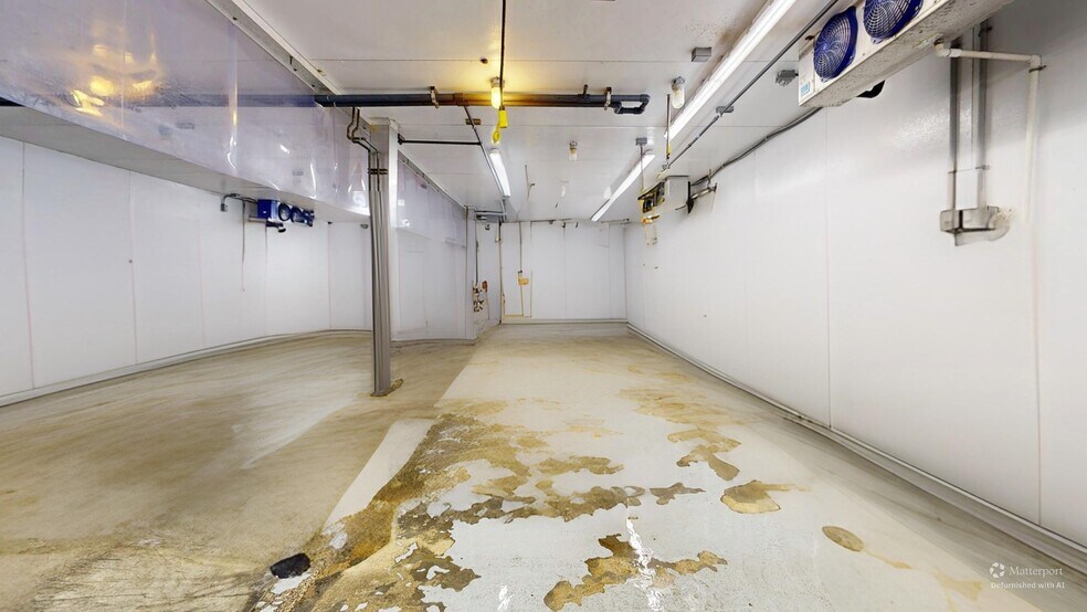 More Photos Of 2290 Alahao Pl, Honolulu Warehouse For Lease