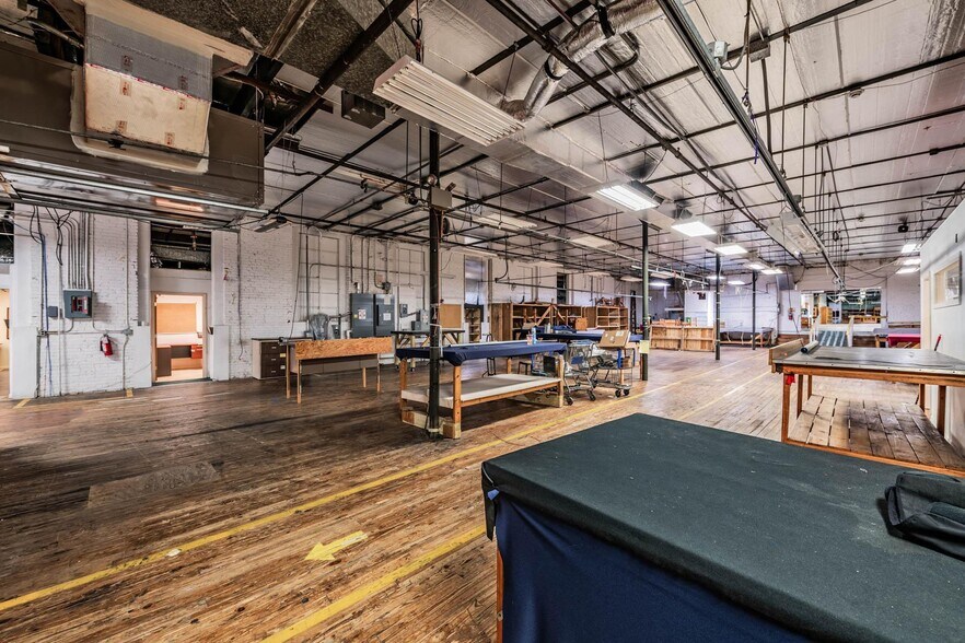 More Photos Of 1804 N Habana Ave, Tampa Manufacturing For Sale