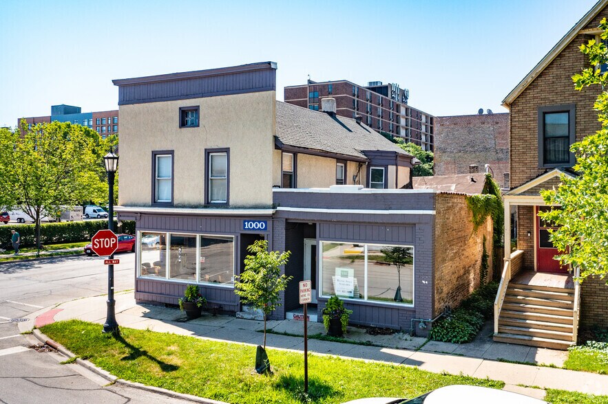 More Photos Of 1000 Foster St, Evanston Storefront Retail Residential For Lease