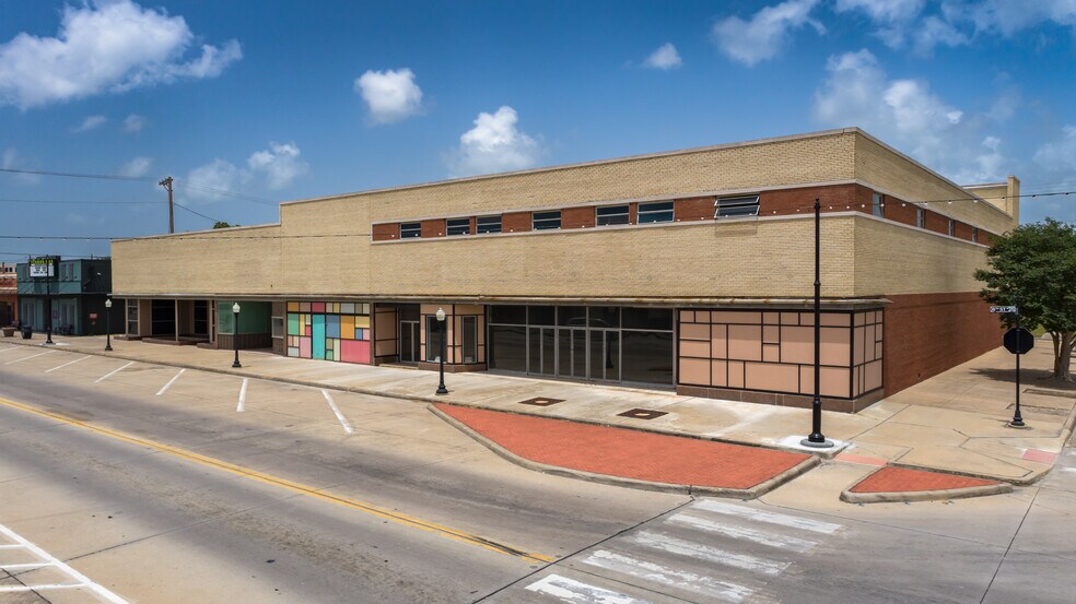 More Photos Of 502-514 6th St N, Texas City General Retail For Sale