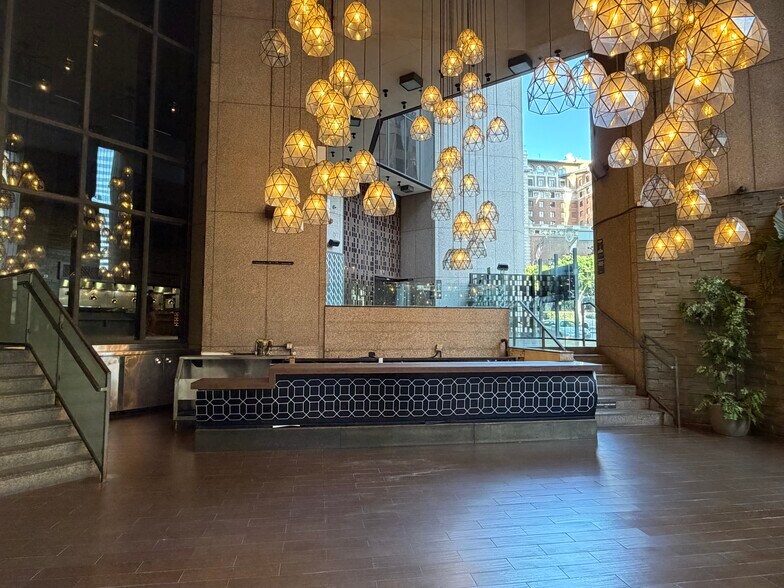 More Photos Of 800 W 6th St, Los Angeles Office For Lease