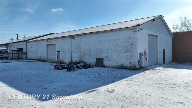 More Photos Of 2122 E Hemphill Rd, Burton Warehouse For Sale