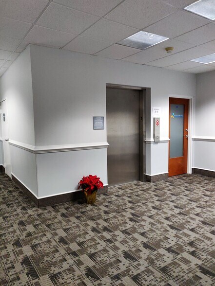 More Photos Of 5570 Sterrett Pl, Columbia Office For Lease
