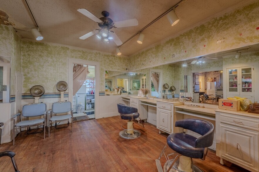 More Photos Of 101 W National Rd, Englewood Freestanding For Sale