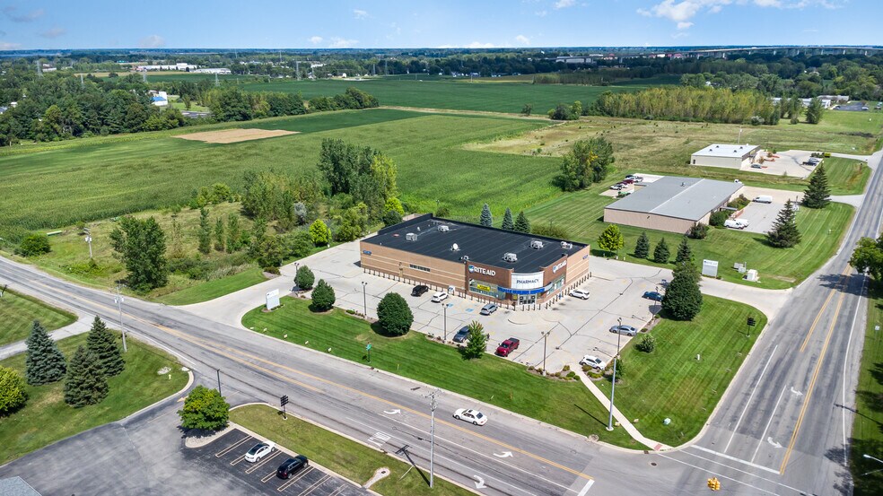 Primary Photo Of 1470 Tittabawassee Rd, Saginaw Drugstore For Sale