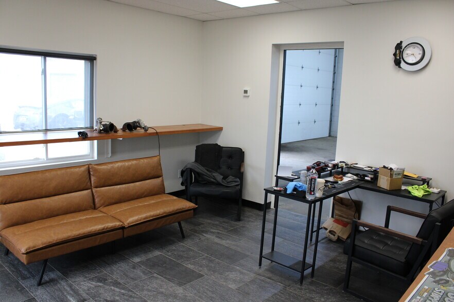 More Photos Of 601 13th Ave S, Hopkins Warehouse For Sale