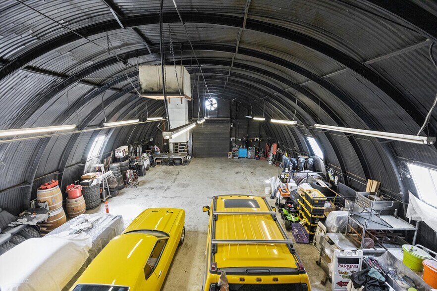 More Photos Of 205 E 18th St, Bakersfield Manufacturing For Sale