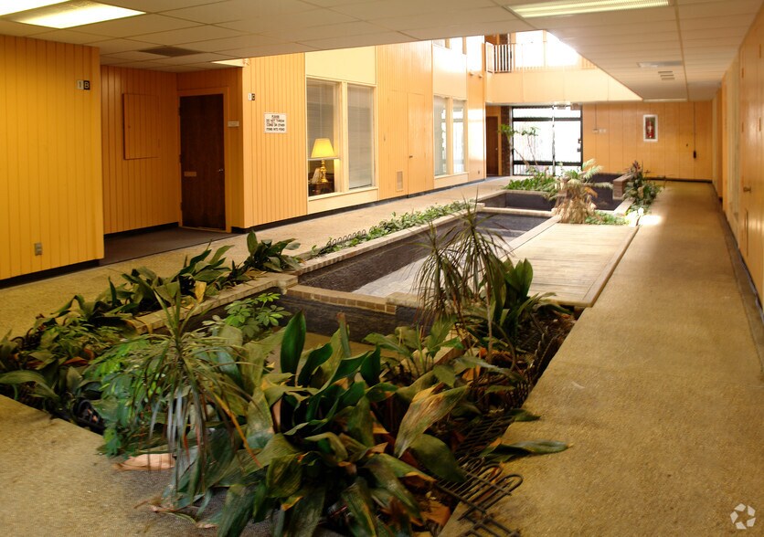 More Photos Of 5037 Veterans Blvd, Metairie Medical For Lease