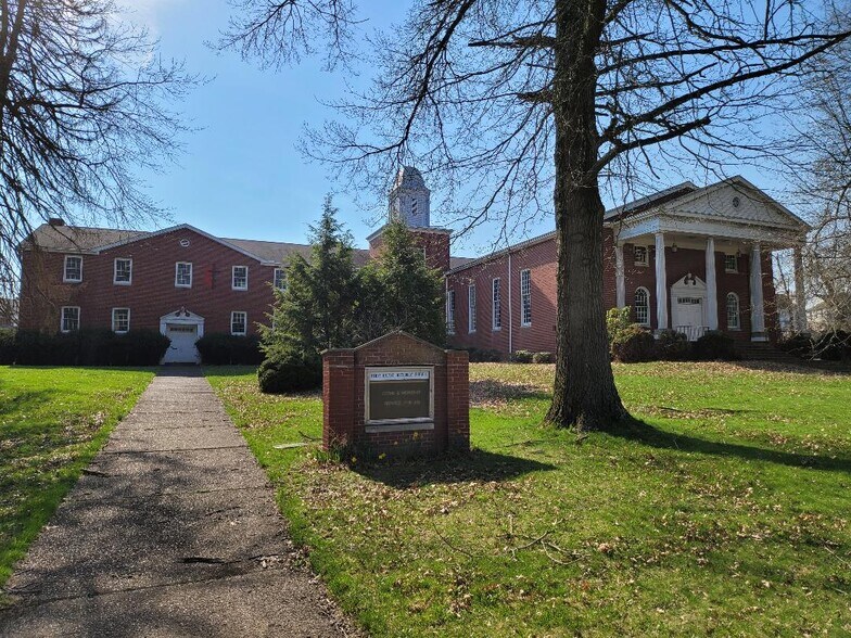 More Photos Of 500 Thompson Ave, Clairton Religious Facility For Sale