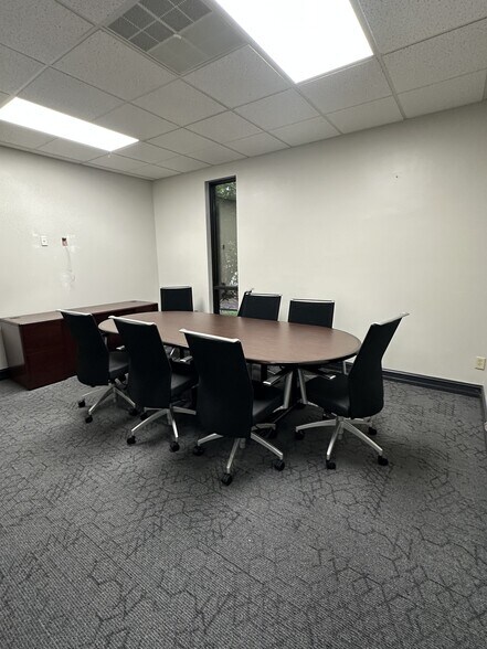 More Photos Of 3820 Edison Lakes Pky, Mishawaka Office For Sale