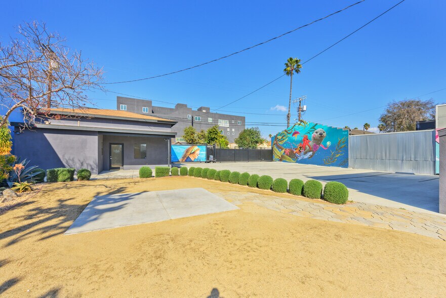 More Photos Of 4207-4215 W Jefferson Blvd, Los Angeles Loft Creative Space For Lease