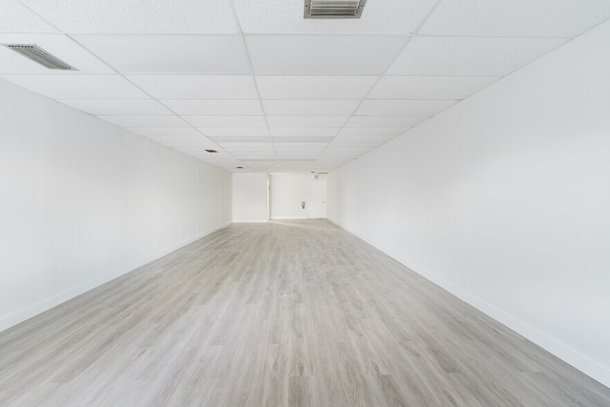 More Photos Of 315-353 SW 27th Ave, Fort Lauderdale Unknown For Lease