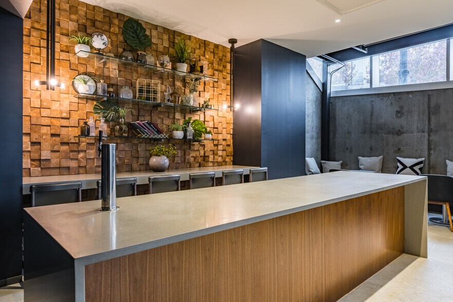 More Photos Of 55 Ivan Allen Blvd NW, Atlanta Office For Lease