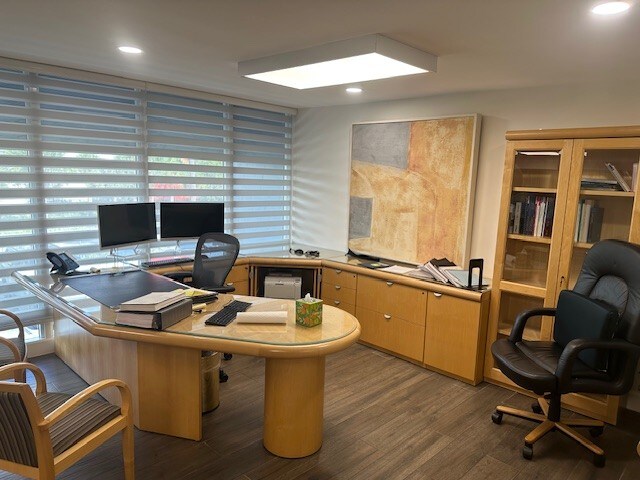 More Photos Of 16115 SW 117th Ave, Miami Showroom For Sale