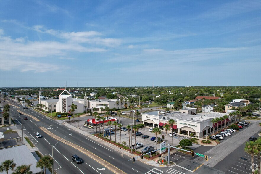 More Photos Of 924-940 3rd St N, Jacksonville Beach Unknown For Lease