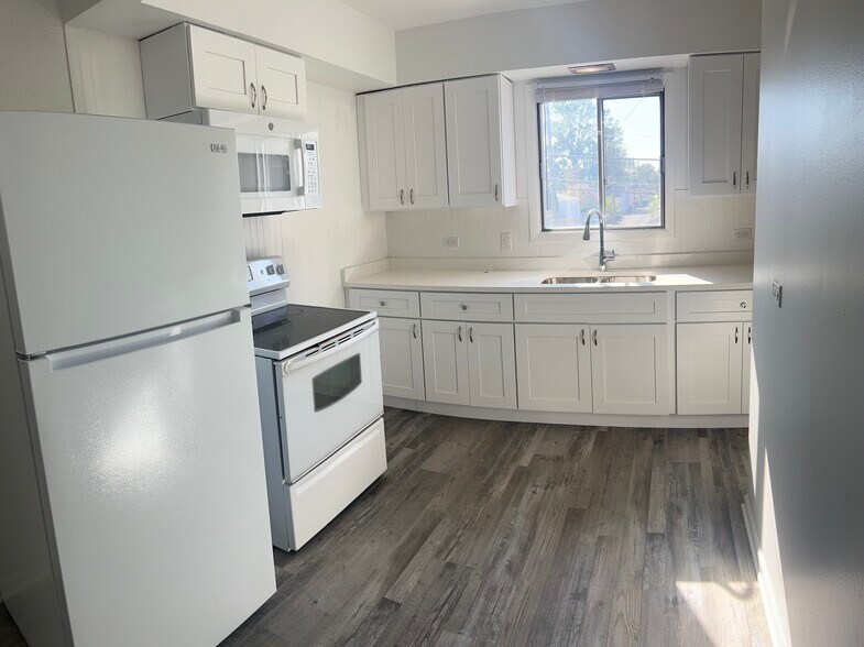 More Photos Of 12510 Vincennes Rd, Blue Island Apartments For Sale