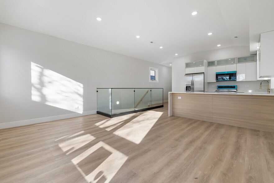 More Photos Of 2632 W 21st St, Chicago Multifamily For Sale