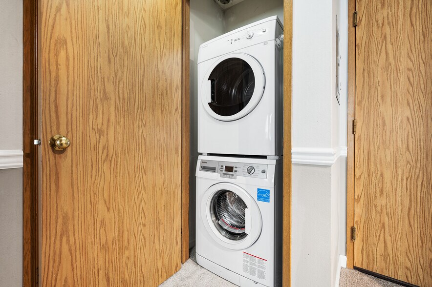 More Photos Of 1146 N 91st St, Seattle Apartments For Sale