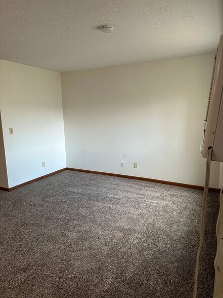 More Photos Of 302 E Pine St, Philip Apartments For Sale