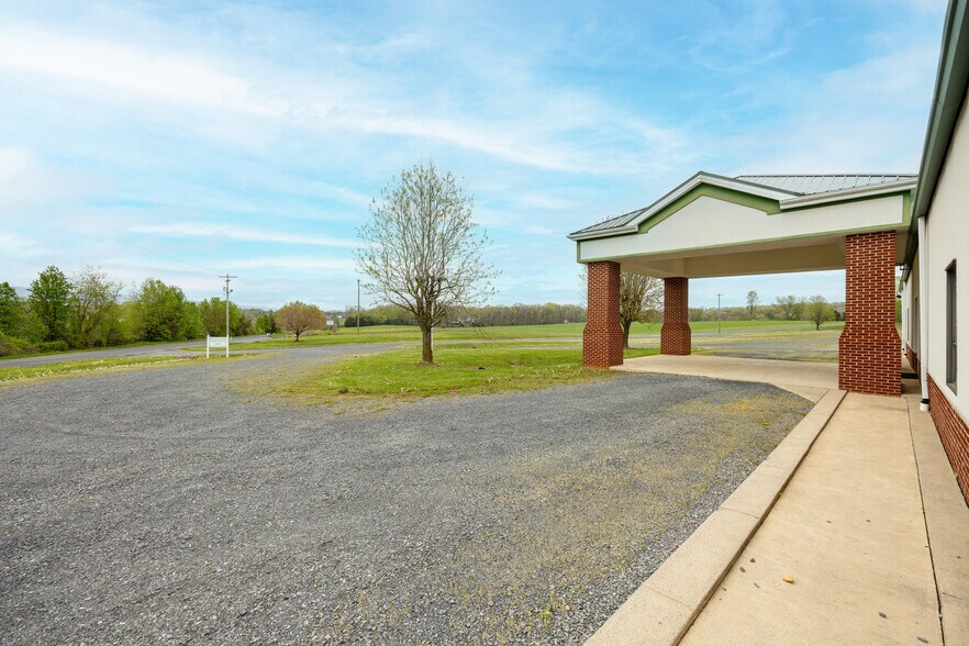 More Photos Of 1265 Goodrich Rd, Stanley Specialty For Sale