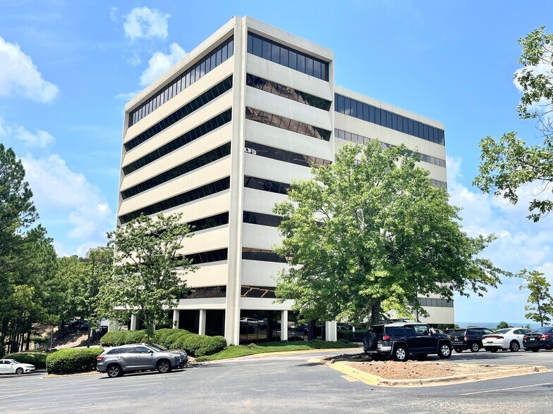 More Photos Of 600 Beacon Pkwy W, Birmingham Medical For Lease
