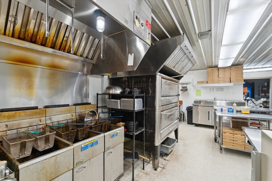 More Photos Of 142 N Saginaw St, Chesaning Bowling Alley For Sale