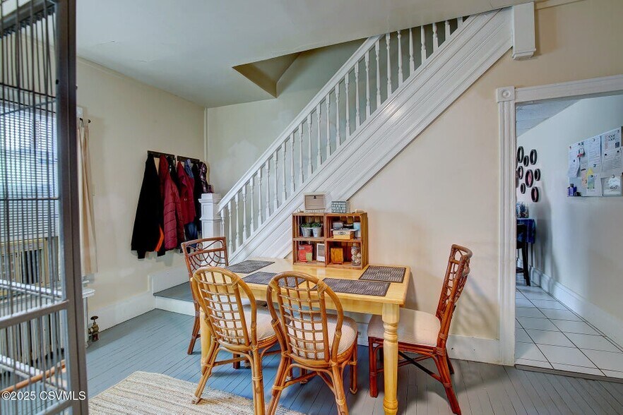 More Photos Of 606 W Main St, Bloomsburg Flex For Sale