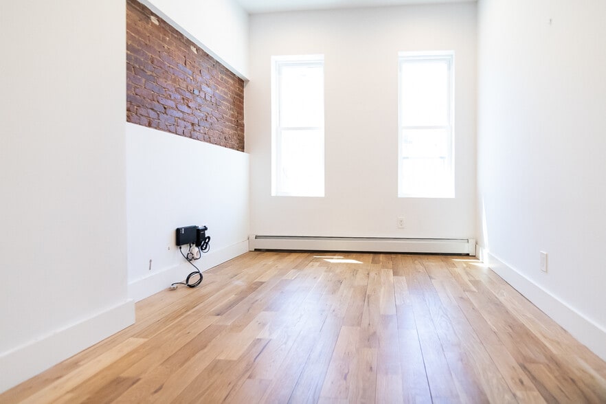 More Photos Of 51 Driggs Ave, Brooklyn Apartments For Sale