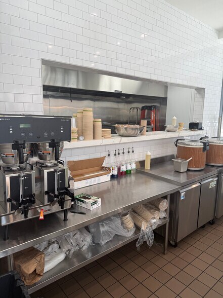 More Photos Of 300 Neal Pl NE, Washington Apartments For Lease