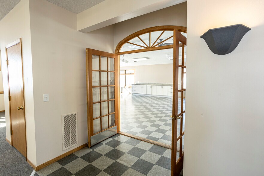 More Photos Of W10356 Highway 29, River Falls Office For Lease