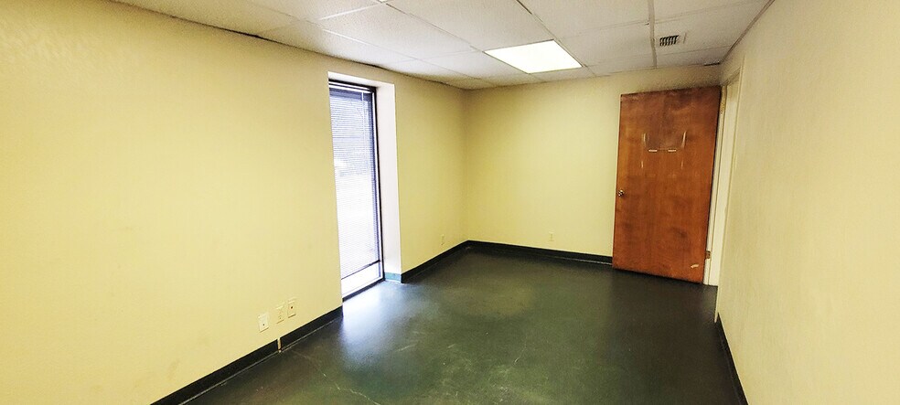 More Photos Of 6099 FM 2767, Tyler Industrial For Lease