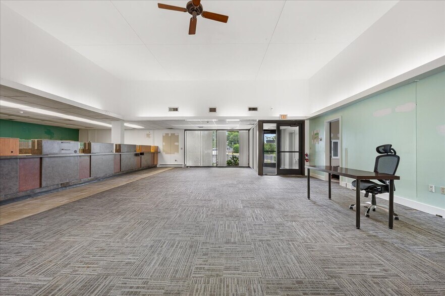 More Photos Of 43 Pennsylvania Ave, Niantic Bank For Lease