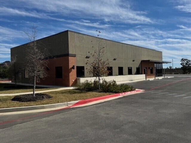 More Photos Of 27616 Interstate 10 W, Boerne Medical For Sale