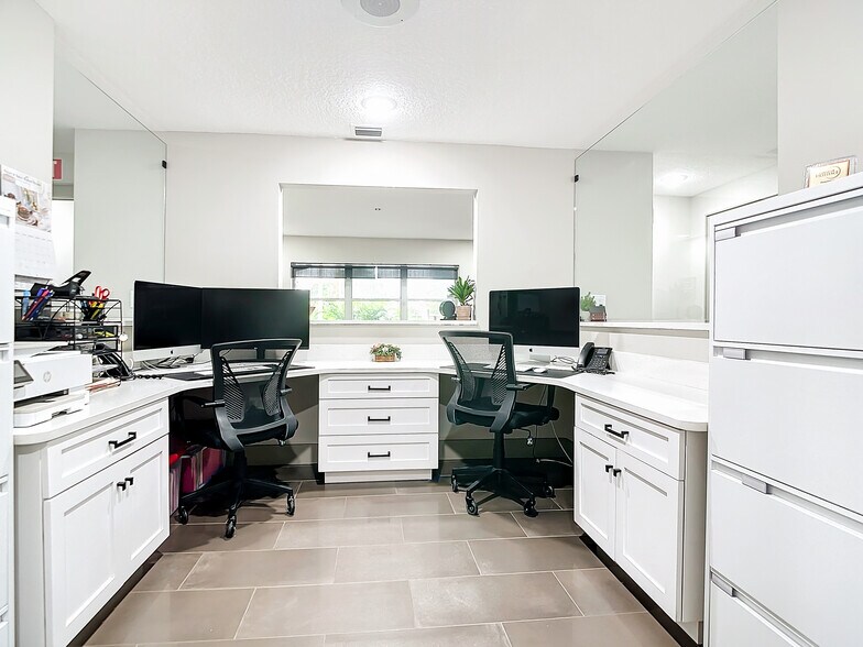 More Photos Of 285 S Central Ave, Umatilla Medical For Sale