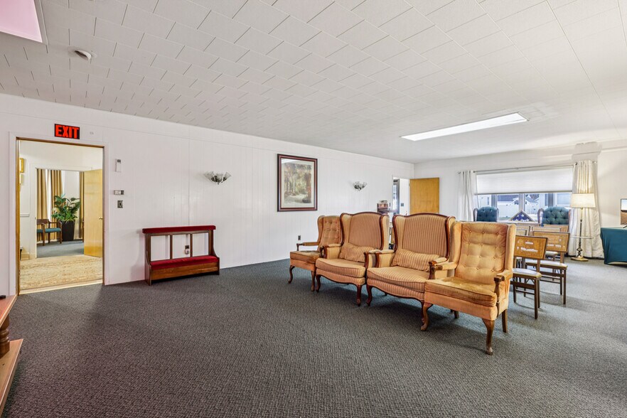More Photos Of 43 E Main St, Stony Point Specialty For Sale