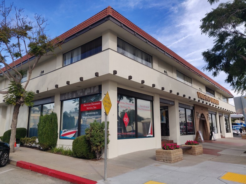 More Photos Of 1050 Rosecrans St, San Diego Office For Lease