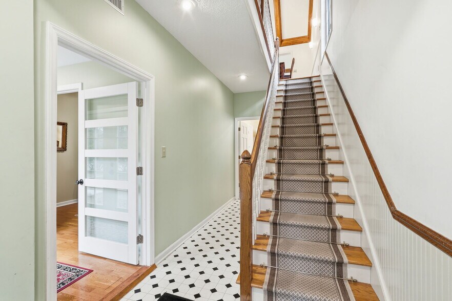 More Photos Of 1644 Broadstone Rd, Banner Elk General Retail For Sale