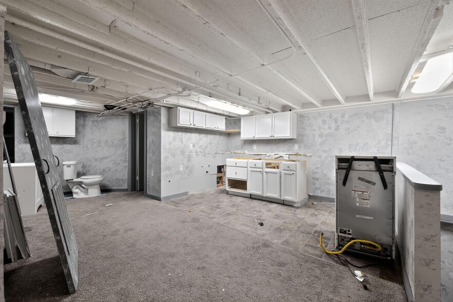 More Photos Of 7235-7241 Calumet Ave, Hammond Freestanding For Sale