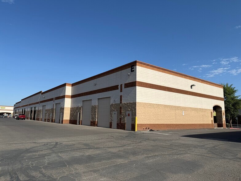 More Photos Of 8550 N 91st Ave, Peoria Unknown For Lease