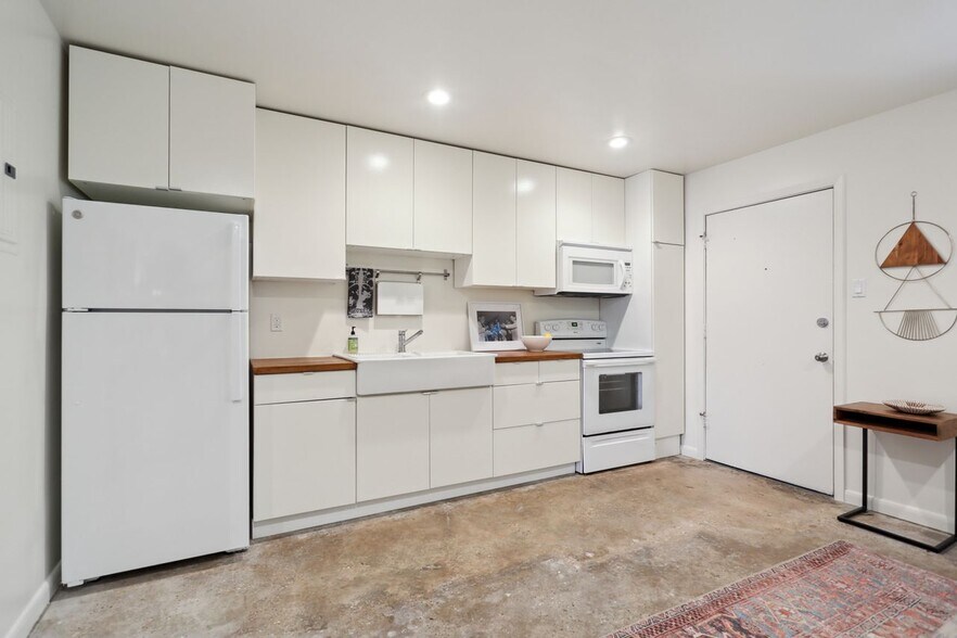 More Photos Of 3135 Dauphine St, New Orleans Apartments For Sale