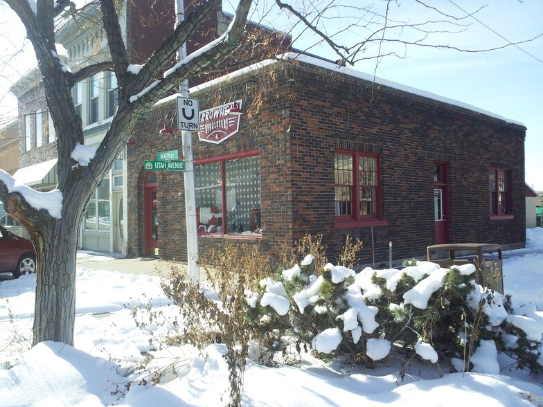 More Photos Of 10 S Main St, Payson Storefront For Sale