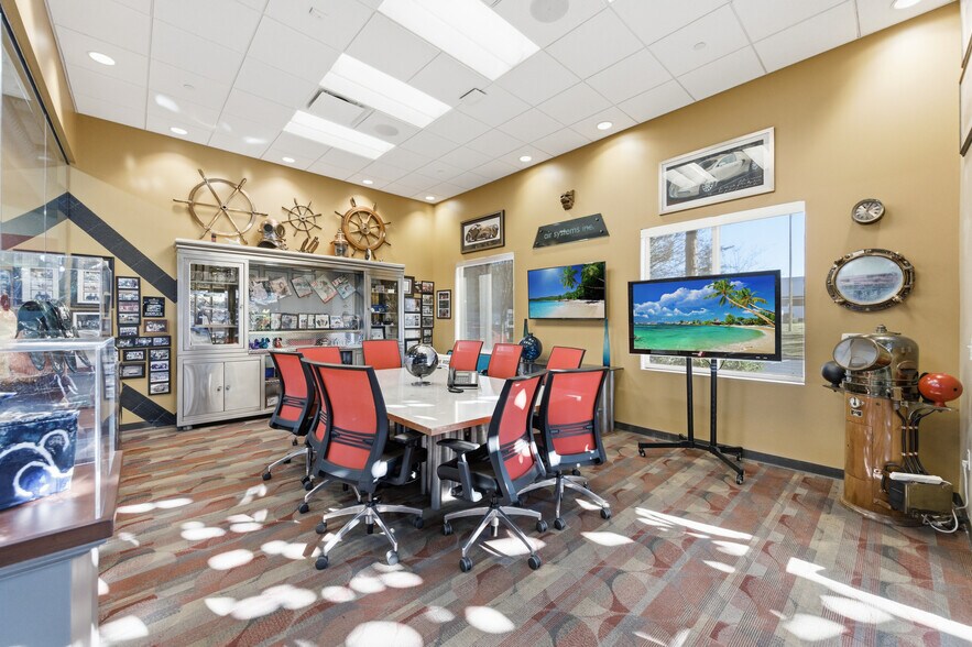 More Photos Of 521 Charcot Ave, San Jose Showroom For Sale