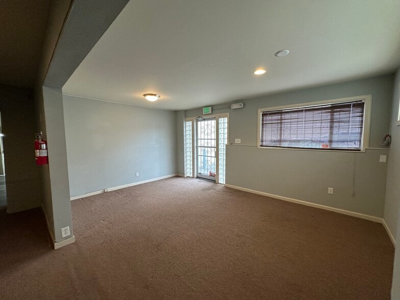 More Photos Of 70 Elmira St, San Francisco Warehouse For Lease