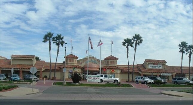 More Photos Of 2810 Harbor Blvd, Oxnard Unknown For Lease