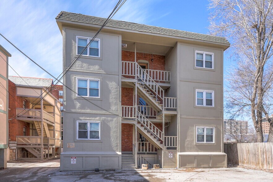 More Photos Of 3433-3435 Central St, Kansas City Apartments For Sale